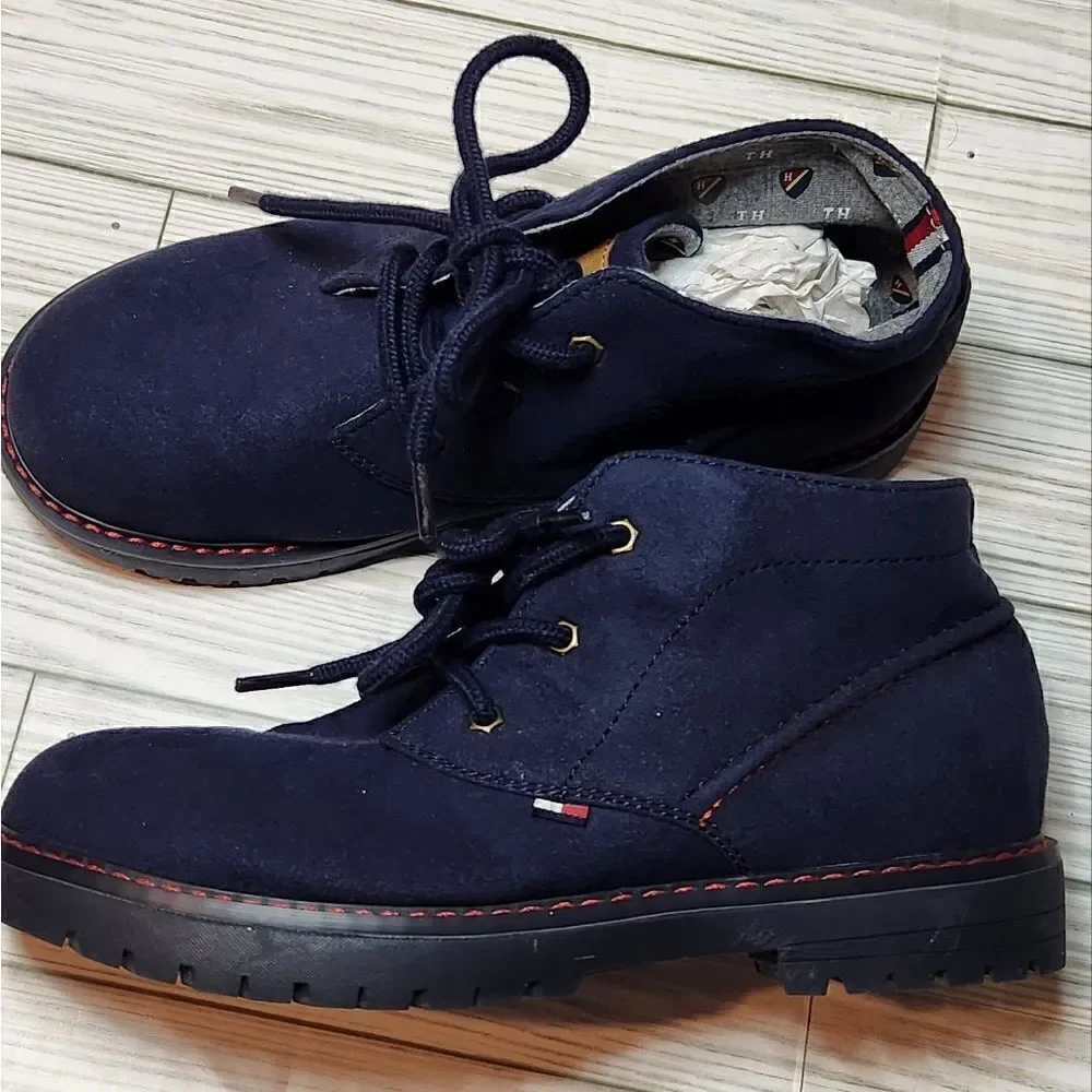 Tommy Hilfiger Navy Bramson Chukka Boot Boy Size 3